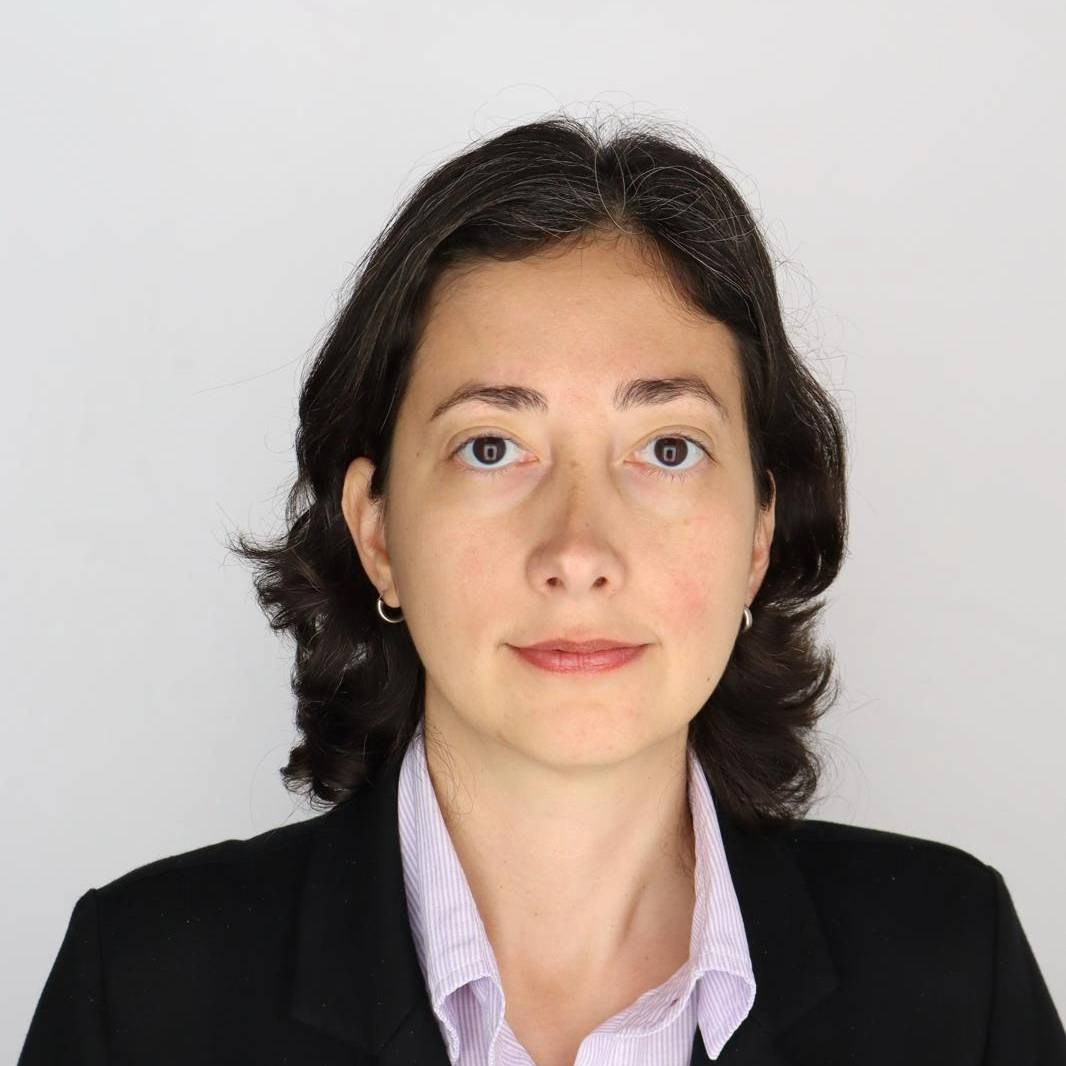 Luiza dos Santos Souza Headshot